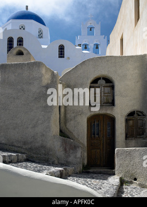 Griechisch-orthodoxe Kirche in dem Dorf Oia auf der griechischen Insel Santorini Stockfoto