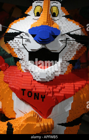 Michigan Battle Creek, Kellogg's Cereal City USA, Kellogg's, Tony Tiger, Lego Bricks, MI051020059 Stockfoto