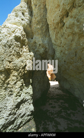 Felsbogen, Prainha Beach, Alvor, Algarve, Portugal, Sommer 2007 Stockfoto