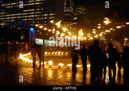 Nacht des Feuers vom Cie Carabosse Wintercity Festival Stockfoto