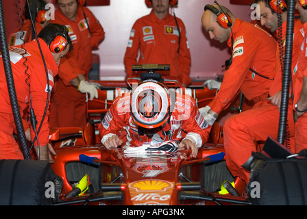 Kimi RAEIKKOENEN (FIN) im Ferrari F2008 Formel1 Rennwagen Stockfoto