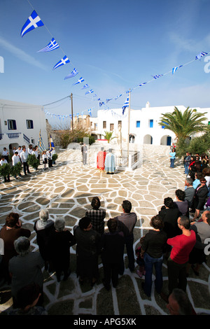 Europa Griechenland Kykladen Sikinos ein Festival in das Quadrat von Castro Stockfoto