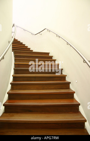 Treppen modern Office s/w führenden Flucht Freiheit vorhanden Stockfoto