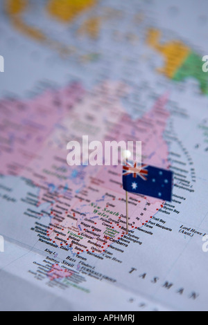 Flagge Pin platziert auf Weltkarte in Sydney, Australien Stockfoto