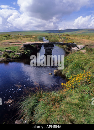 North Teign River, Dartmoor Nationalpark Teign-e-Ver Klöppel Brücke Stockfoto