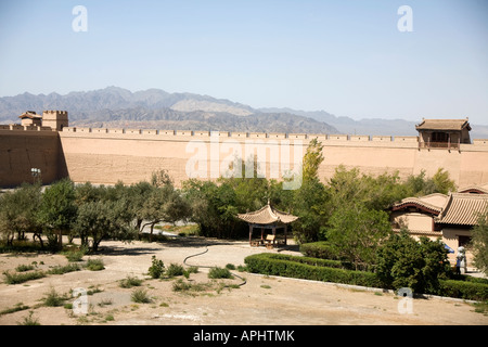 Seidenstraße China Gansu Provence Seidenstraße lokale Beschriftung Jiayuguan 14. C Ming Fort Stockfoto