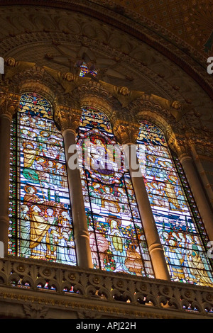 Glasfenster, Basilika Notre Dame de Fourvière, Lyon, Frankreich Stockfoto
