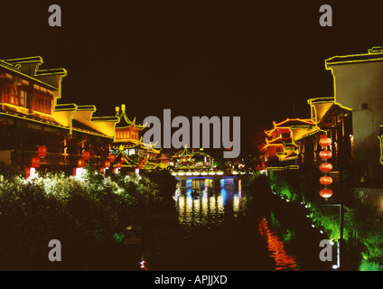 Fuzi Miao Fläche von Nanjing Jiangsu China bei Nacht Stockfoto