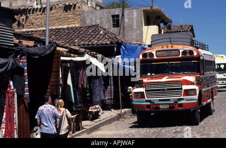 Antigua Guatemala (gemeinhin als nur Antigua oder La Antigua) ist eine Stadt im zentralen Gebirge von Guatemala Stockfoto