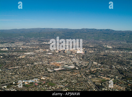 Luftaufnahme über Silicon Valley CA San Jose i-280 im Osten Stockfoto