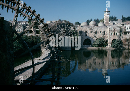 Norias (Wasserräder) in der Stadt Hama, Syrien. Stockfoto