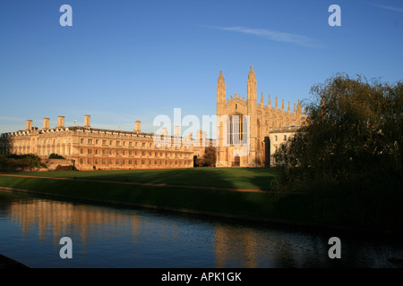 Kings College Chapel neben Clare College in Cambridge auf dem Fluss-ram Stockfoto