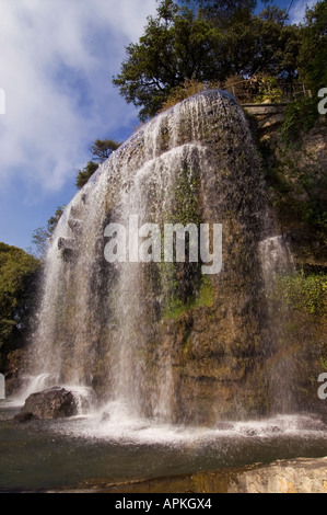 Wasserfall im Parc du Chateau, Nizza, Frankreich Stockfoto
