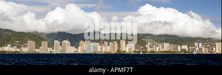 Blick auf das Meer von high-Rise Hotel Blöcken Linie Waikiki Beach Honolulu Hawaii USA Stockfoto