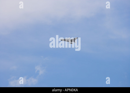 Tornado-G4-Banking vor blauem Himmel Stockfoto