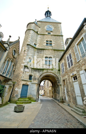 Tour Durch Den Uhrturm Avallon Frankreich // Avallon Stockfoto