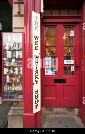 Der Wee Whisky Shop, Royal Mile, Edinburgh, Old Town, Scotland, UK Stockfoto