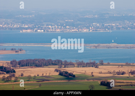 Bodensee (Bodensee) Natur Naturschutzgebiet Rheinspitz in Vorarlberg Österreich, Insel Lindau (Bayern) im Hintergrund, gesehen von Walzenhausen Schweiz Stockfoto