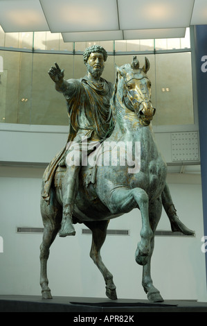 Original römische Bronze-Reiterstandbild des Kaisers Marcus Aurelius in der Kapitolinischen Museum in Rom Stockfoto
