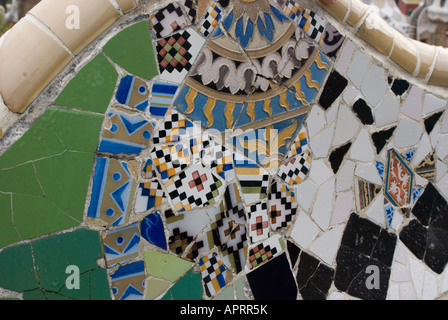 Farbige Fliesen Parc Güell Barcelona Spanien Stockfoto