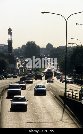 Morgendlichen Berufsverkehr in Belgrave Middleway, Highgate, Birmingham, West Midlands, England, UK Stockfoto