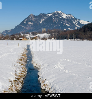 Gruenten Berggipfel in Winterlandschaft, zwischen Altstaedten und Fischen Oberallgaeu Bayern Deutschland Stockfoto