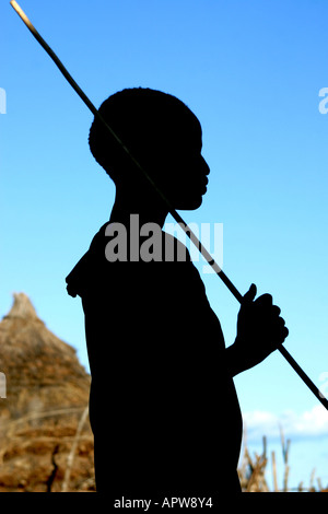 Toposa junge, Silhouette, Sudan Stockfoto