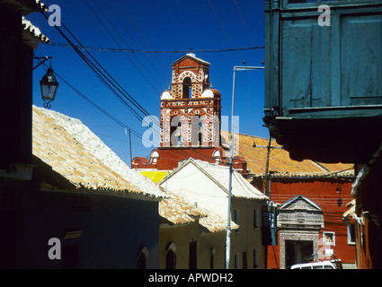 Die Santa Teresa Convent in Potosi unter einem strahlend blauen Himmel. Potosi, Bolivien. Stockfoto