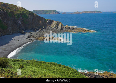 Blick vom Pointe de Minard in Richtung Pointe de Bilfot, in der Nähe von Plouézec, Côtes d ' Armor, Bretagne, Frankreich Stockfoto