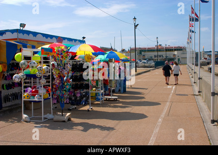 Seaside Geschäfte entlang der Promenade Ryde Isle Of Wight Südengland Stockfoto