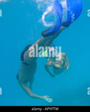 Ägypten, zwei Schwimmer im Roten Meer Stockfoto