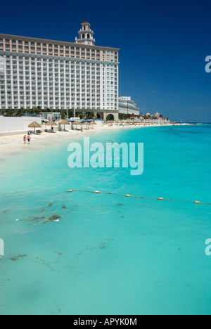 Sandstrand in Cancun Hotel und Resort, Bundesstaat Quintana Roo, Mexiko, Nordamerika Stockfoto