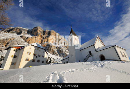 Wallfahrtskirche Santa Croce San Leonardo in Val Badia, Italien Stockfoto