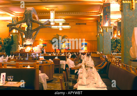 EU FR Frankreich Region Ile de France Paris 14 Arrondissement The Brasserie La Coupole 102 Boulevard du Montparnasse 75014 Paris Stockfoto