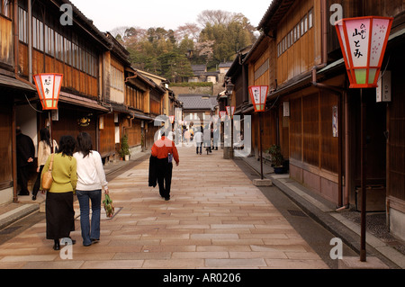 Erhaltene Straße der alten Häuser Samurai in Nagamachi Bezirk von Kanazawa, Japan Stockfoto