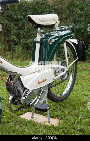 Detail der 1965 Raleigh RM6 Runabout moped Stockfoto