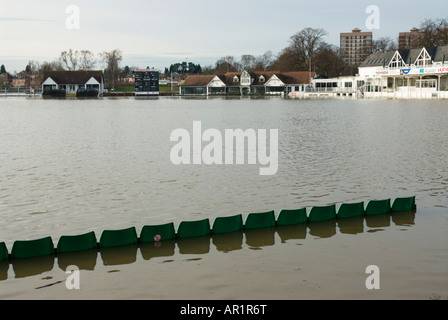 Worcestershire County Cricket Club unter Wasser nach Überschwemmungen vom Fluss Severn Stockfoto