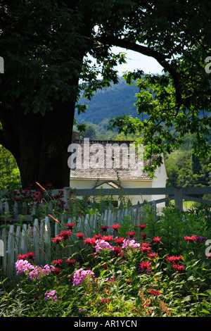 Garten, Asche Rasen-Hochland, Charlottesville, Virginia, USA Stockfoto