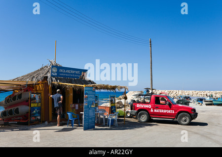 PADI Divng Zentrum und Wassersport im Hafengebiet, Latchi, in der Nähe von Polis, North West Coast, Zypern Stockfoto