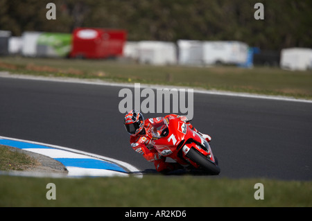 Carlos Checa Spanien Marlboro Ducati Polini Australian Grand Prix Phillip Island Moto GP 2005 Motorcyle Rennen Australien Stockfoto