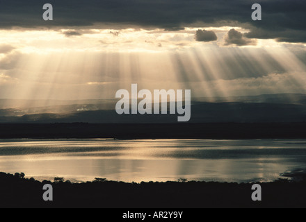 Sonnenuntergang und stürmischen Wolken über Lake Baringo in der Great Rift Valley Kenia in Ostafrika Stockfoto