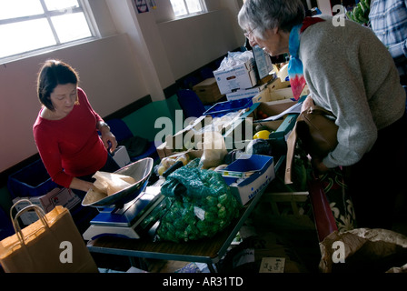 BAUERNMARKT NEWPORT ESSEX ENGLAND 2006 Stockfoto