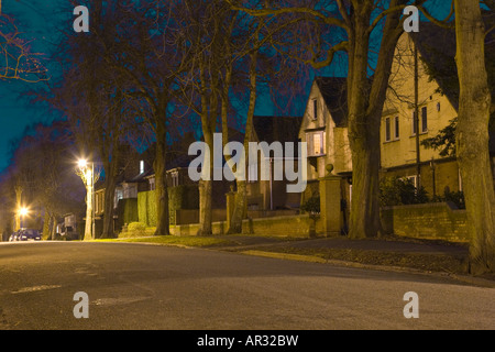 Northgate Avenue in Bury St Edmunds, Suffolk, UK bei Nacht Stockfoto