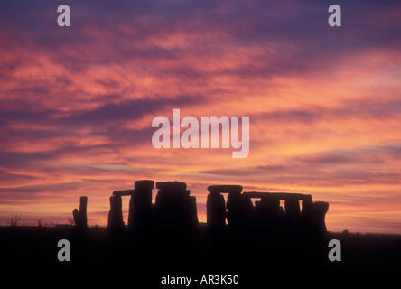 Abenddämmerung in Stonehenge Wiltshire UK Stockfoto