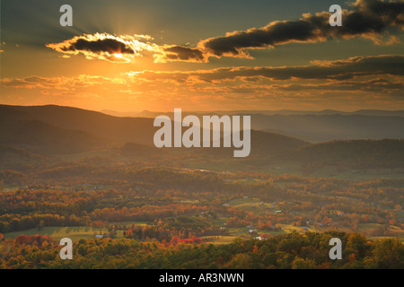 Sonnenuntergang über Browntown, Shenandoah-Nationalpark, Virginia, USA Stockfoto