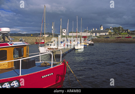 Angelboote/Fischerboote und Yachten vor Anker im Hafen von Cromarty der Black Isle-Schottland Stockfoto