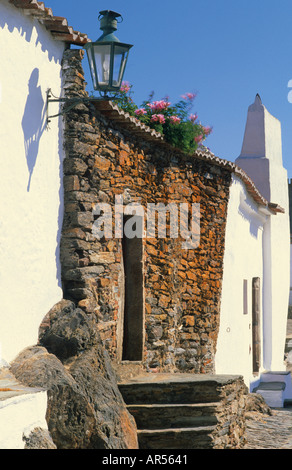 Häuser des mittelalterlichen Dorfes Monsaraz Monsaraz Alentejo Portugal Stockfoto