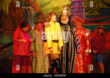 "Aladdin" Pantomime spielen, Concorde Club, Middlesex, England, Vereinigtes Königreich Stockfoto