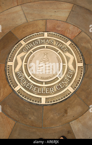 Deckel des Lochs Weihnachtsbaum Rockefeller Center New York USA Stockfoto