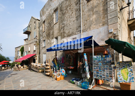 Kaufen Sie in der Altstadt, Erbalunga, Cap Corse, Korsika, Frankreich ein Stockfoto